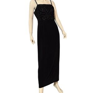 Liz Elana Black Elegant Gown